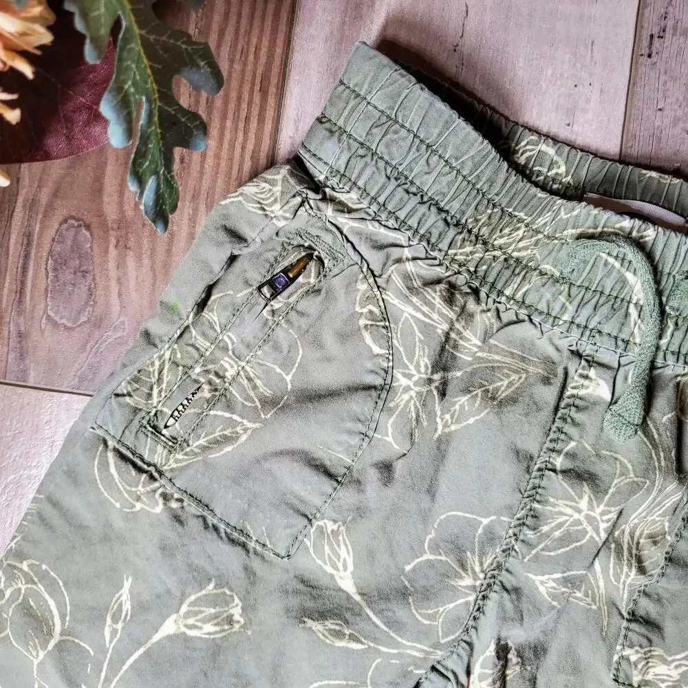 Old Navy Toddler Girls Sage Green Floral Size 2T Joggers 100% Cotton NWOT